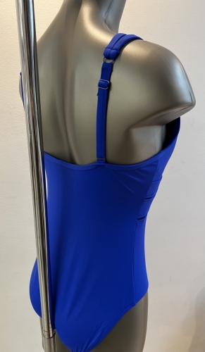 ESSENTIALS COBALT