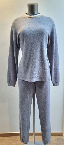  GRIS