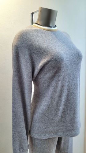  GRIS
