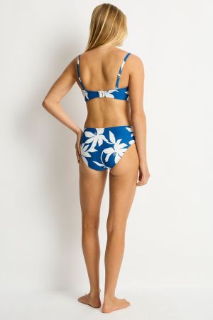 LEILANA ARCTIC